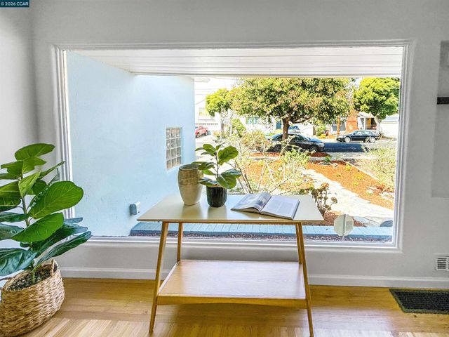 630 27Th St, Richmond, CA 94804