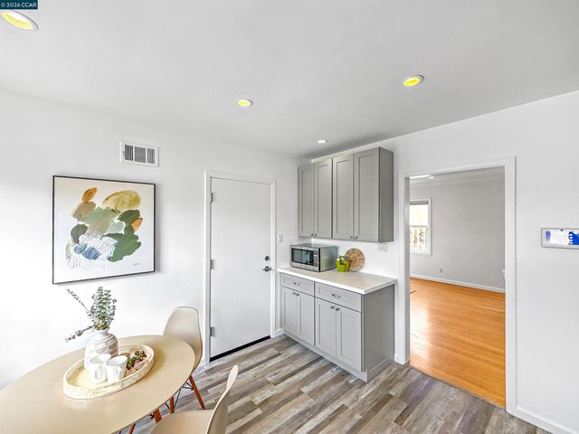 630 27Th St, Richmond, CA 94804