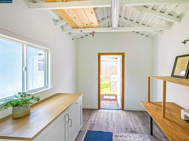 630 27Th St, Richmond, CA 94804
