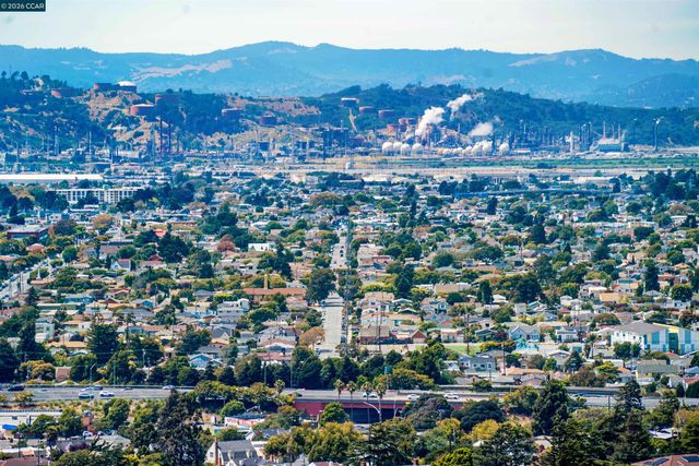 630 27Th St, Richmond, CA 94804