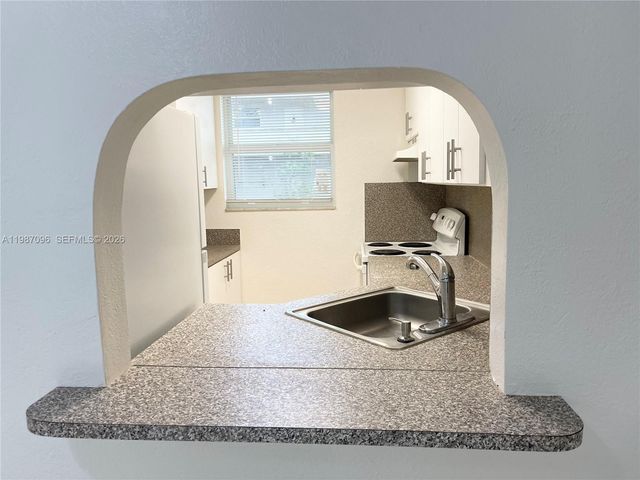 17255 SW 95th Ave 114, Palmetto Bay, FL 33157