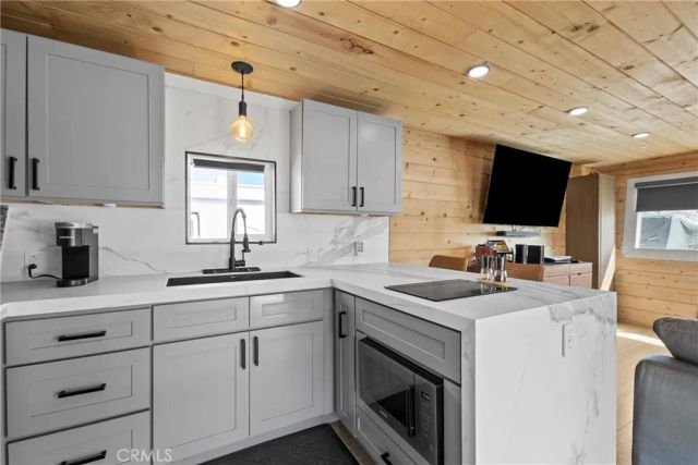 12149 Indiana Ave 18, Riverside, CA 92503