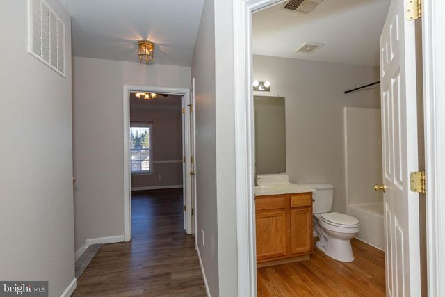 858 MARQUETTE DR, Martinsburg, WV 25401