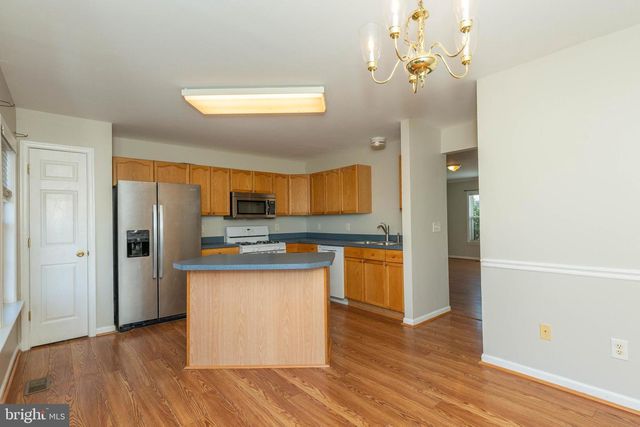 858 MARQUETTE DR, Martinsburg, WV 25401