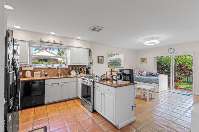 10941 W Broward Blvd, Plantation, FL 33324