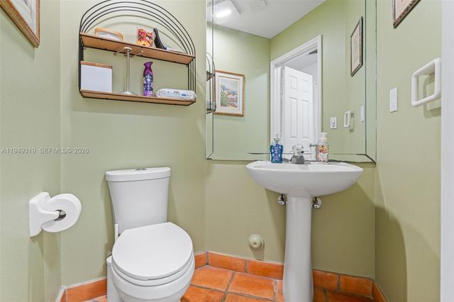 10941 W Broward Blvd, Plantation, FL 33324