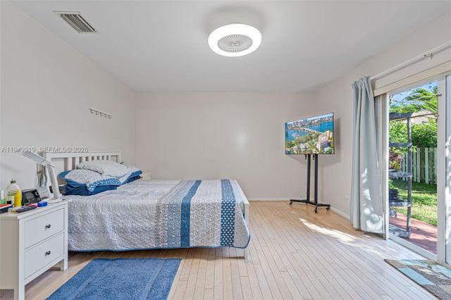 10941 W Broward Blvd, Plantation, FL 33324