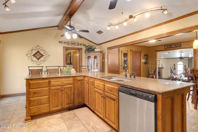 2300 Claude Leblanc Road, New Iberia, LA 70560