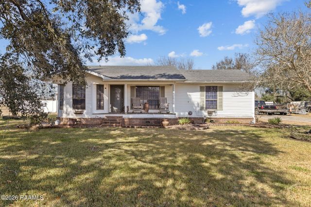 2300 Claude Leblanc Road, New Iberia, LA 70560