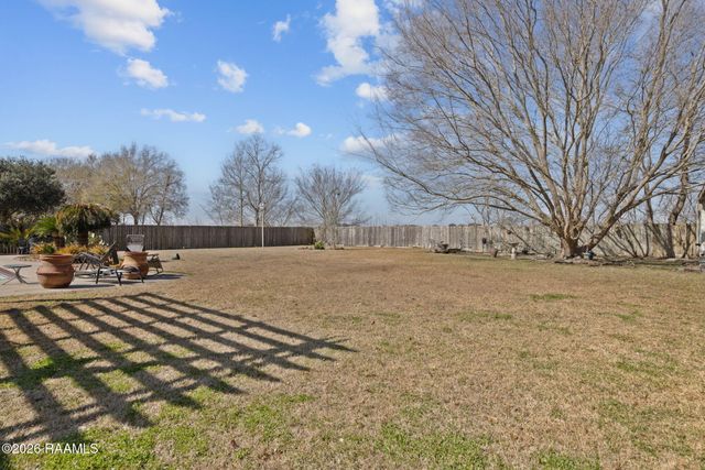 2300 Claude Leblanc Road, New Iberia, LA 70560