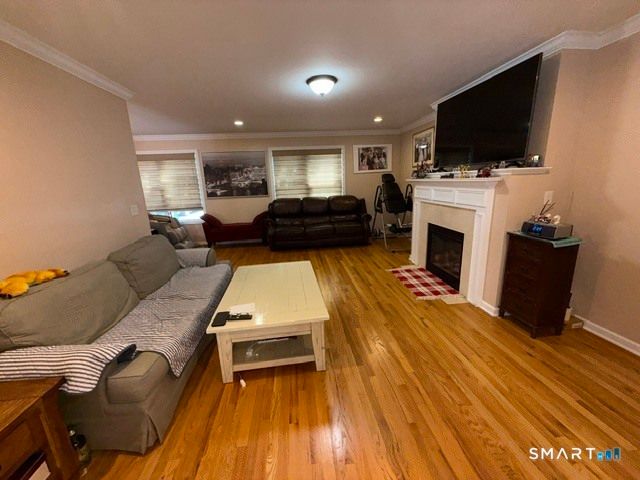 17 Mourning Dove Circle 17, New Haven, CT 06513