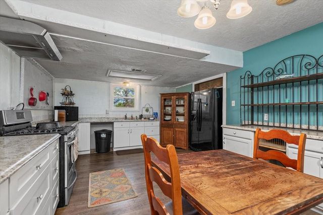 504 Catfish Lane, Conroe, TX 77384