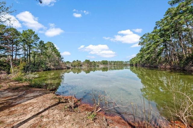 504 Catfish Lane, Conroe, TX 77384