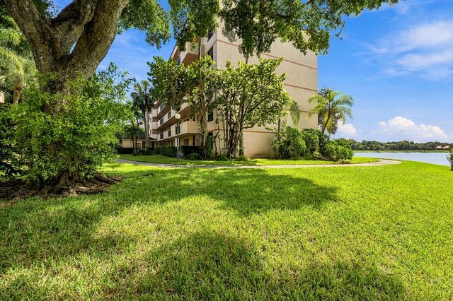 2768 CARAMBOLA Circle S 302, Coconut Creek, FL 33066
