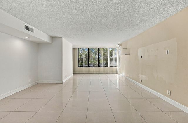 2768 CARAMBOLA Circle S 302, Coconut Creek, FL 33066