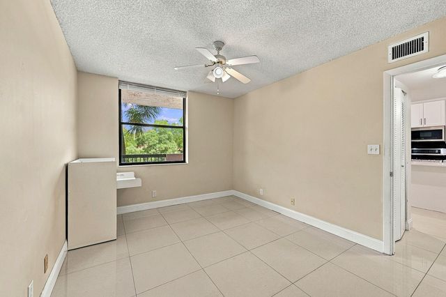 2768 CARAMBOLA Circle S 302, Coconut Creek, FL 33066