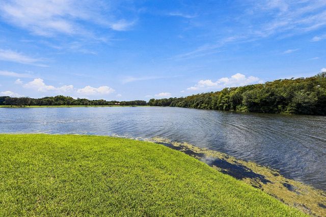 2768 CARAMBOLA Circle S 302, Coconut Creek, FL 33066