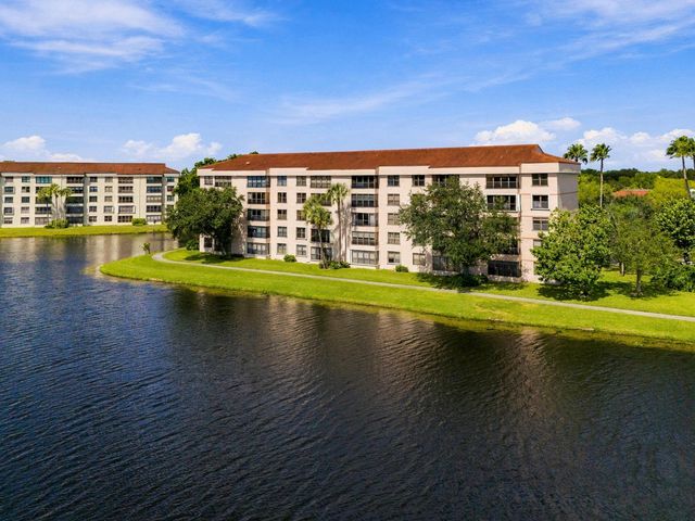 2768 CARAMBOLA Circle S 302, Coconut Creek, FL 33066