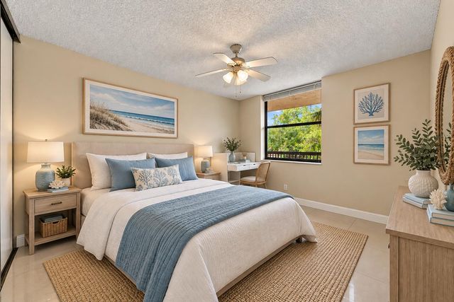 2768 CARAMBOLA Circle S 302, Coconut Creek, FL 33066