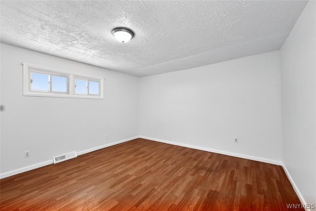 3028 Welch Avenue, Niagara Falls, NY 14303