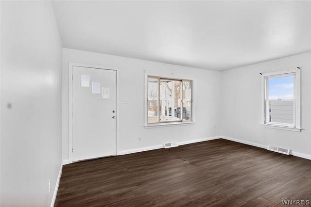 3028 Welch Avenue, Niagara Falls, NY 14303