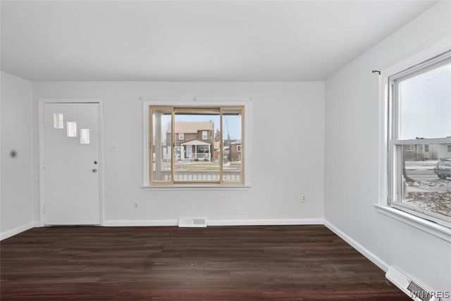 3028 Welch Avenue, Niagara Falls, NY 14303