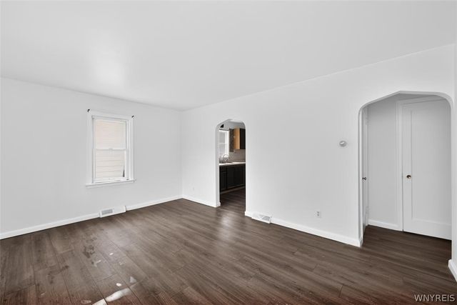 3028 Welch Avenue, Niagara Falls, NY 14303