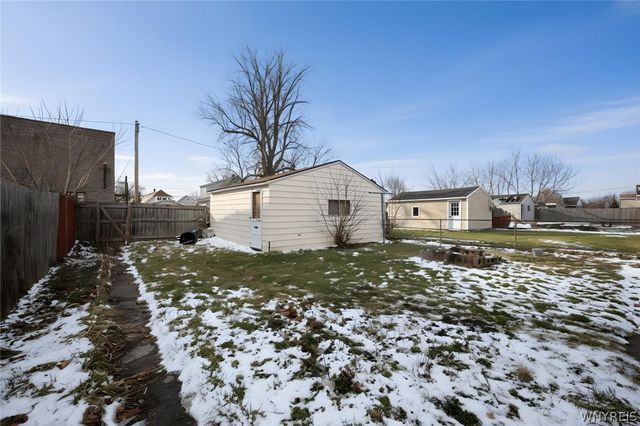 3028 Welch Avenue, Niagara Falls, NY 14303