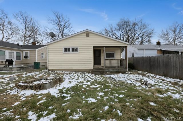 3028 Welch Avenue, Niagara Falls, NY 14303