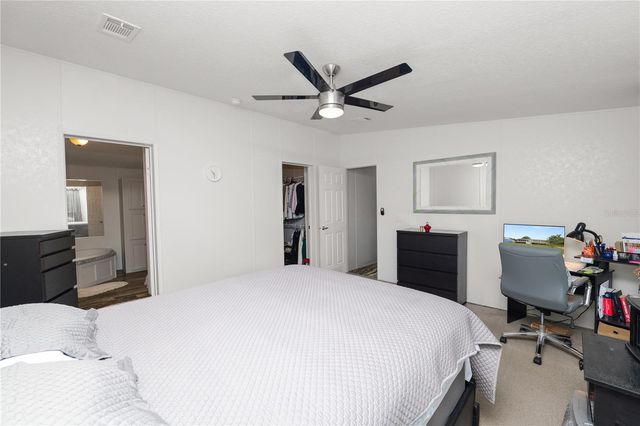 1052 LAMP POST LANE, Lakeland, FL 33809