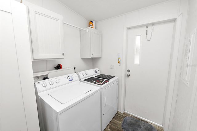 1052 LAMP POST LANE, Lakeland, FL 33809
