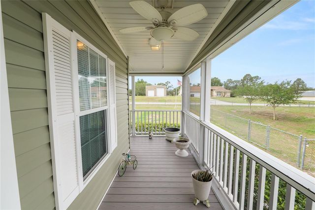 1052 LAMP POST LANE, Lakeland, FL 33809
