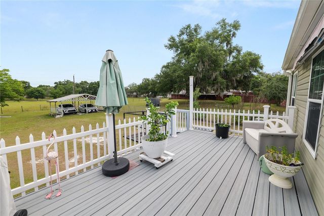 1052 LAMP POST LANE, Lakeland, FL 33809