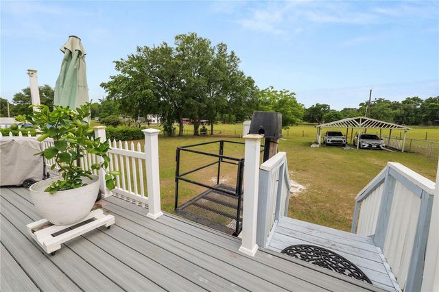1052 LAMP POST LANE, Lakeland, FL 33809