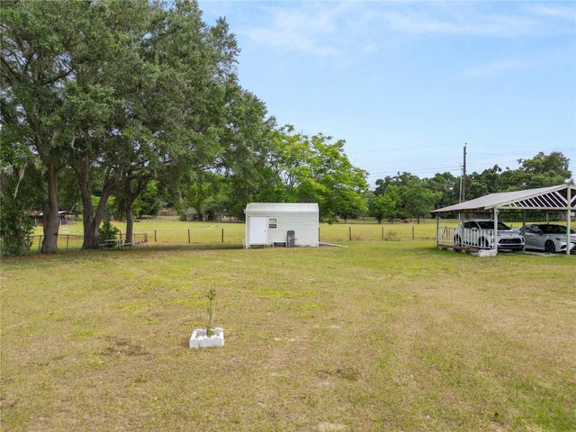 1052 LAMP POST LANE, Lakeland, FL 33809