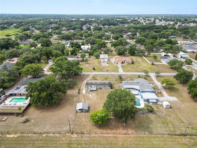 1052 LAMP POST LANE, Lakeland, FL 33809