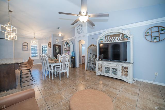 517 E 13 Pl, Somerton, AZ 85350