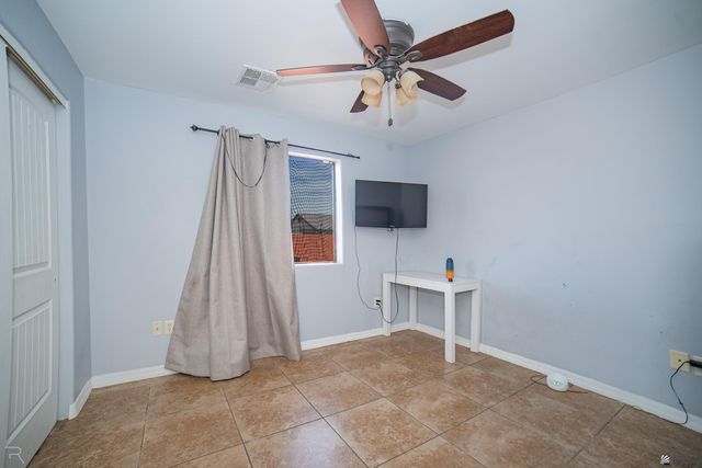 517 E 13 Pl, Somerton, AZ 85350