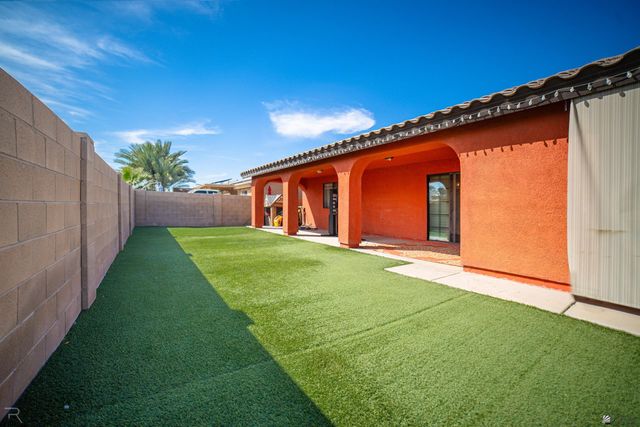 517 E 13 Pl, Somerton, AZ 85350