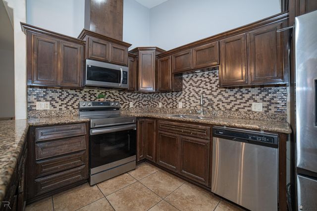 517 E 13 Pl, Somerton, AZ 85350