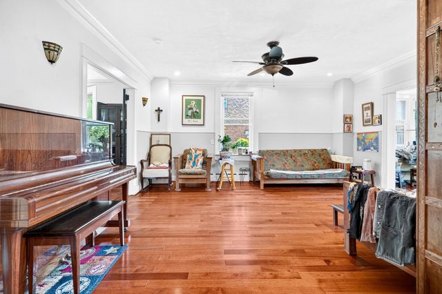 5646 Post Road, New York City, NY 10471