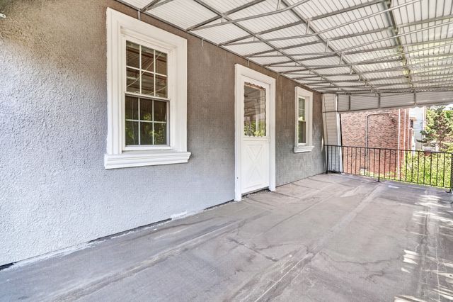 5646 Post Road, New York City, NY 10471