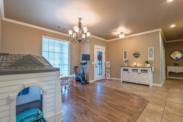 1712 Pecan Crossing Drive, Shawnee, OK 74804
