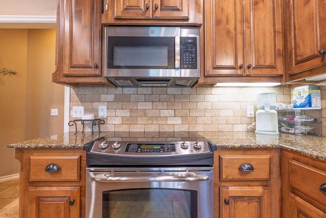 1712 Pecan Crossing Drive, Shawnee, OK 74804