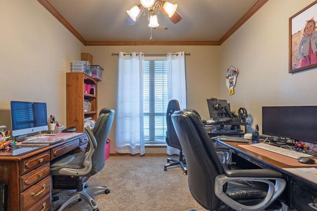 1712 Pecan Crossing Drive, Shawnee, OK 74804