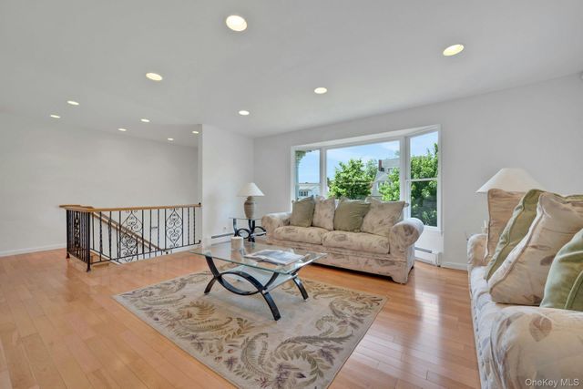 100 Neptune Avenue, New Rochelle, NY 10805