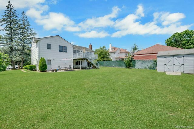 100 Neptune Avenue, New Rochelle, NY 10805