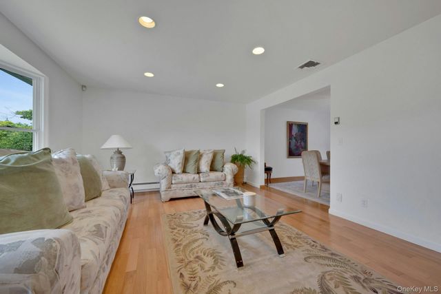 100 Neptune Avenue, New Rochelle, NY 10805