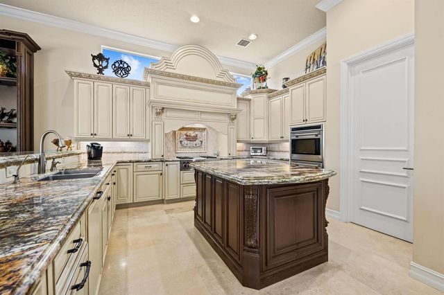 12741 Kapok Lane, Davie, FL 33330