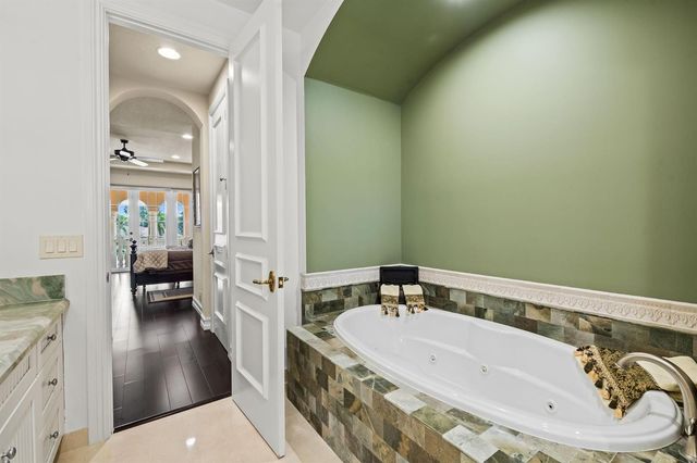 12741 Kapok Lane, Davie, FL 33330
